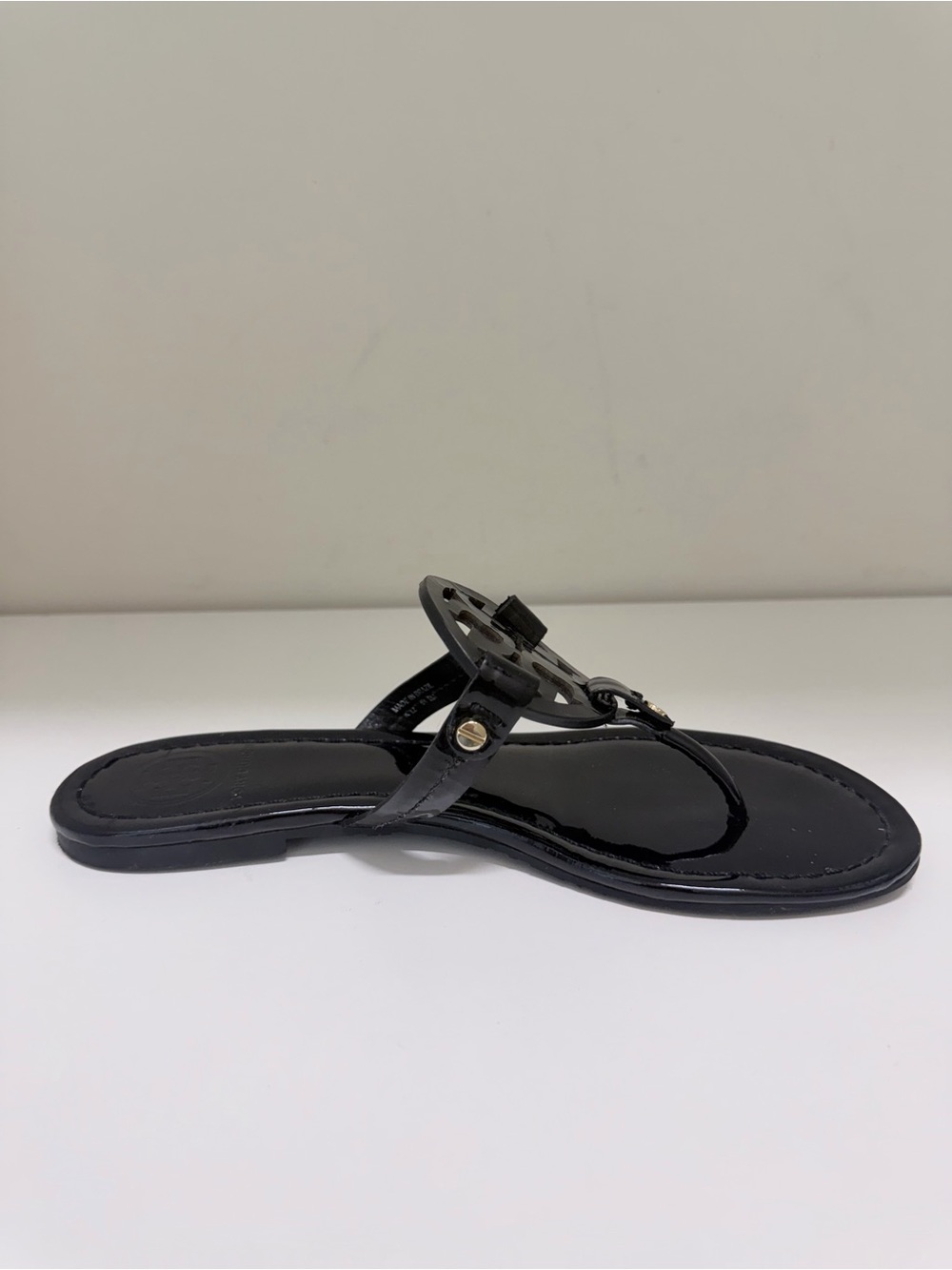 TORY BURCH MILLER PATENT SANDAL BLACK Preppy back to school trending Size 8 - Picture 5 of 11